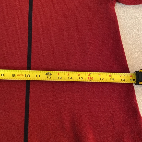 Cynthia Rowley - Womens 3/4 sleeve sweater. Size M - Picture 8 of 9